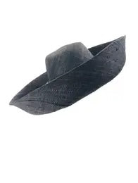 large brim hat